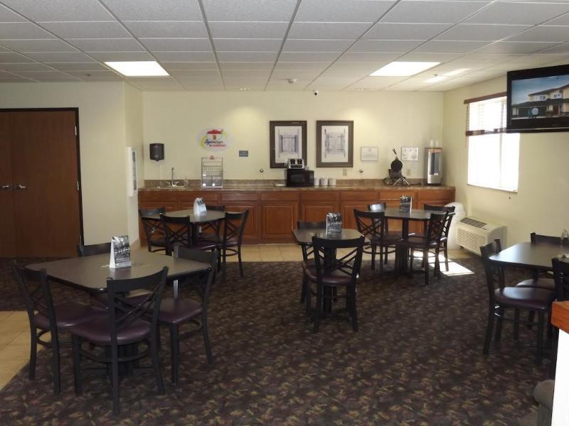 Super 8 By Wyndham Iola Ks Hotel Luaran gambar