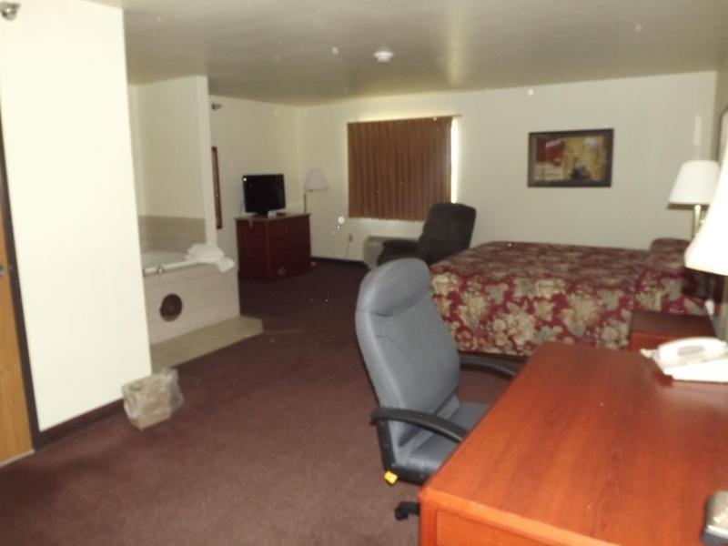 Super 8 By Wyndham Iola Ks Hotel Luaran gambar